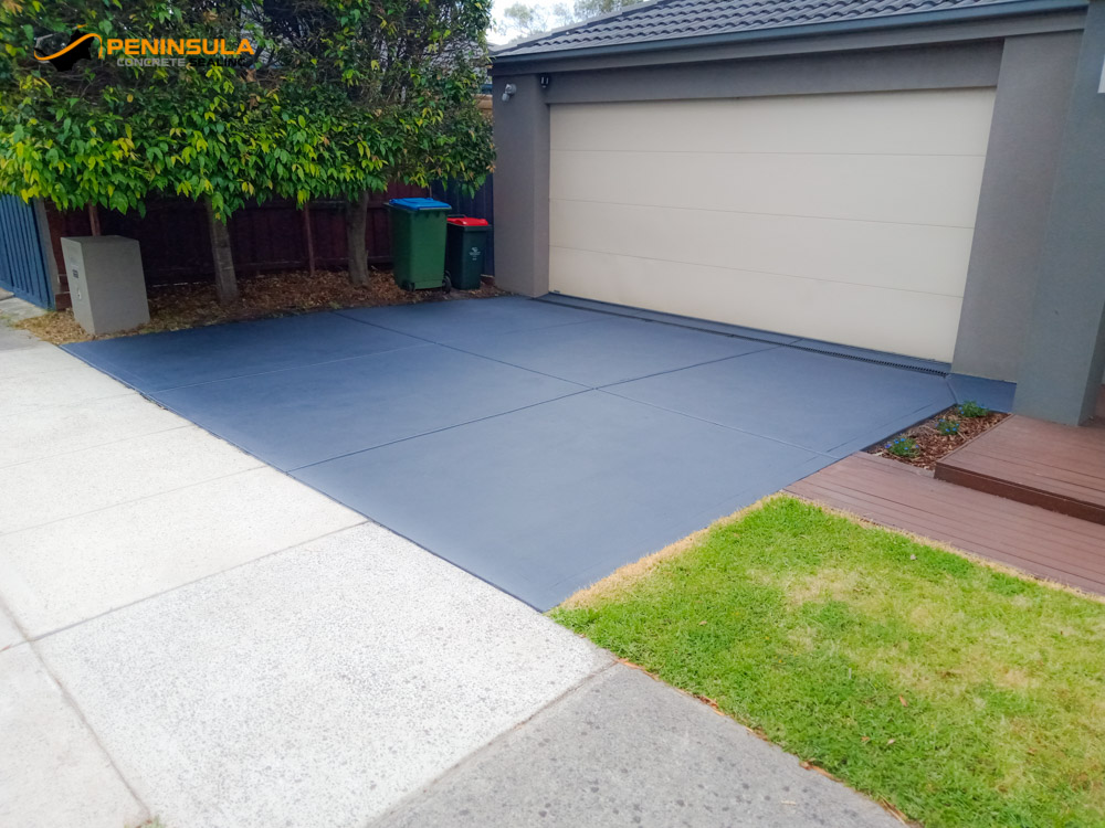 Driveway painting with Nutech Pavecoat Charcoal in Mount Martha